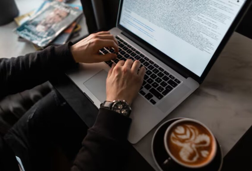 Why AI Tools Are Becoming Popular For Content Creation